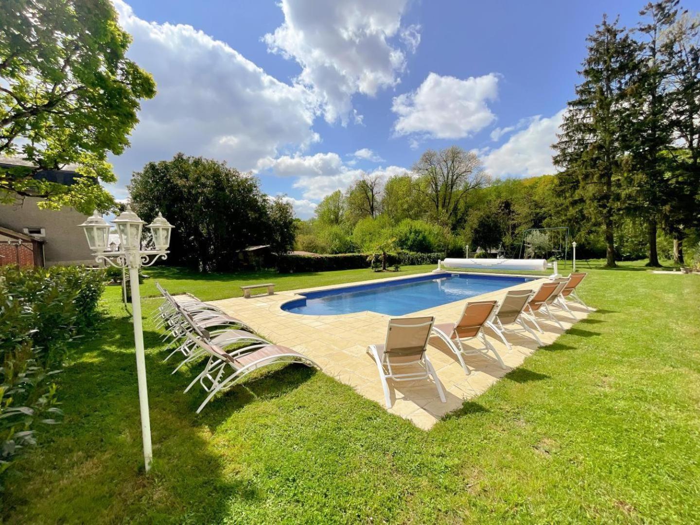 Le Domaine Du Cerf - Gites, Nature Et Spa Saint-Ouen-les-Vignes Exterior foto