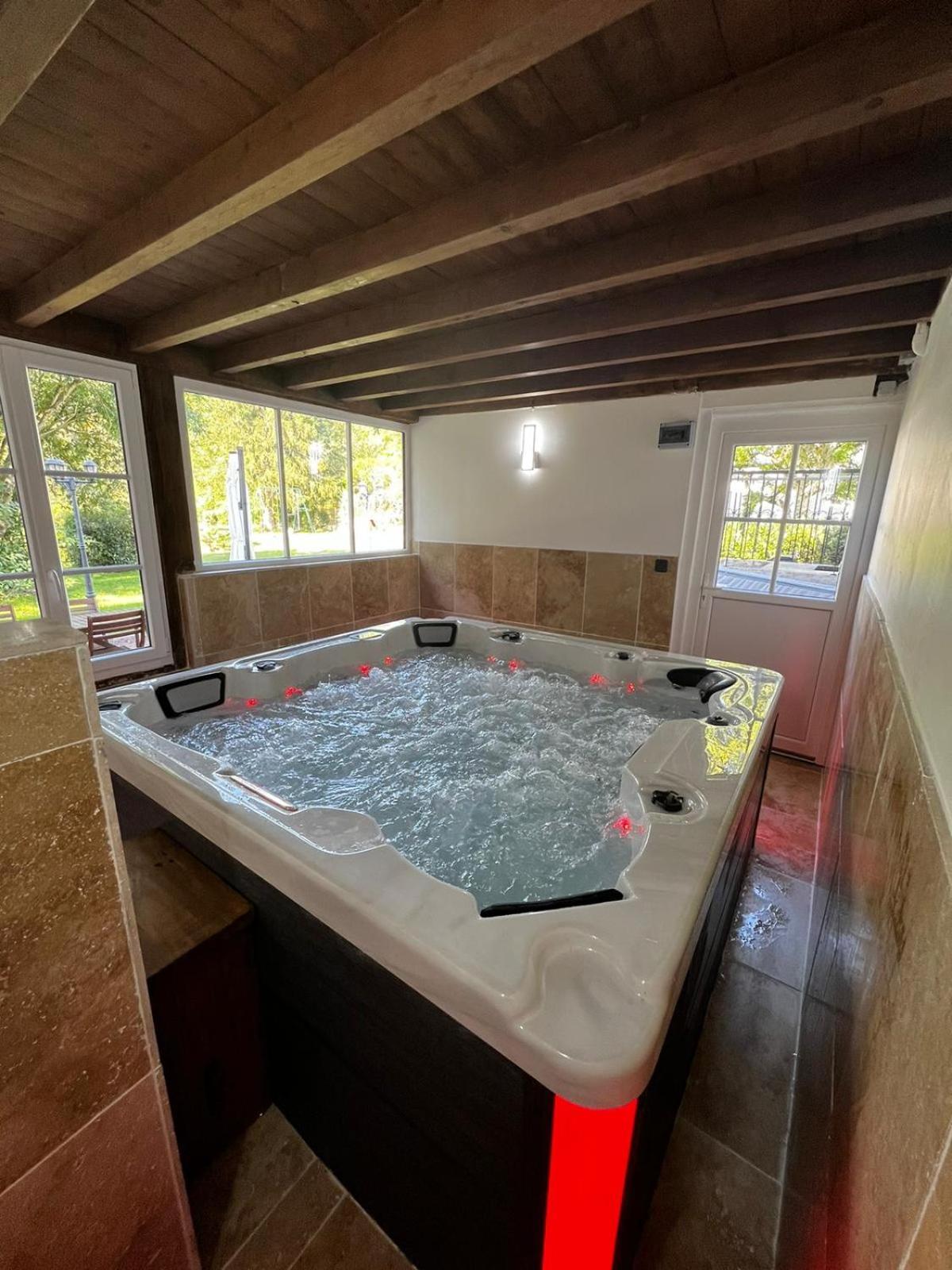 Le Domaine Du Cerf - Gites, Nature Et Spa Saint-Ouen-les-Vignes Exterior foto